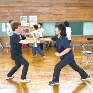 新聞紙割り
